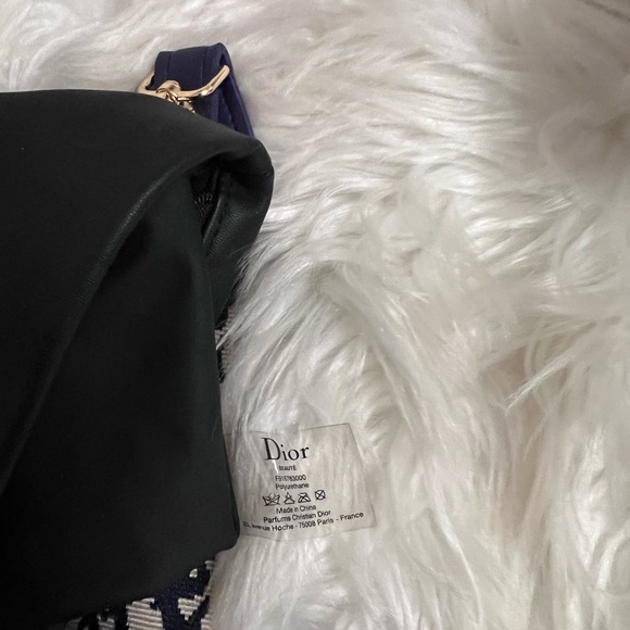 DIOR BEAUTE BLING BLING CD EMBOSSED BAG - Picture 5 of 16